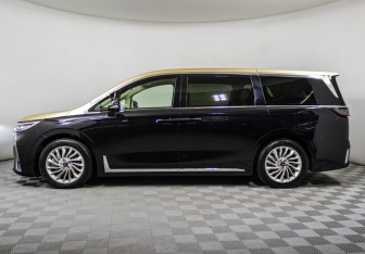 Подержанный автомобиль Voyah Dream 2023 года (7 фото)