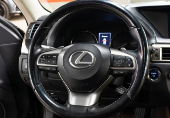 Подержанный автомобиль Lexus GS 2018 года (18 фото)