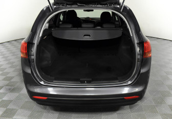 Подержанный автомобиль Kia Ceed Wagon 2013 года (15 фото)