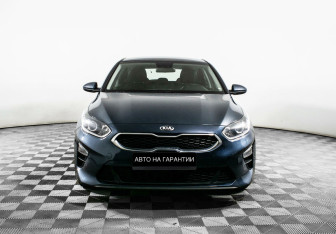 Подержанный автомобиль Kia Ceed Hatchback 2018 года (2 фото)