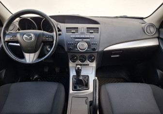 Подержанный автомобиль Mazda 3 Sedan 2011 года (12 фото)
