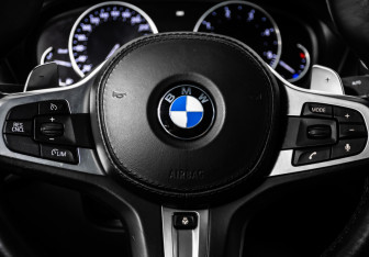 Подержанный автомобиль BMW X4 2019 года (12 фото)