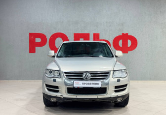 Подержанный автомобиль Volkswagen Touareg 2007 года (2 фото)