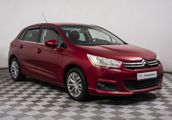 Подержанный автомобиль Citroen C4 Hatchback 2011 года (3 фото)