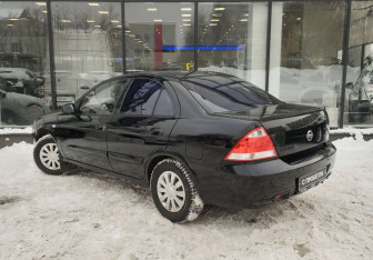 Подержанный автомобиль Nissan Almera Classic 2008 года (6 фото)