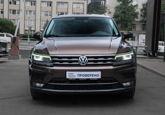 Подержанный автомобиль Volkswagen Tiguan 2017 года (2 фото)