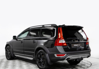 Подержанный автомобиль Volvo XC70 2013 года (5 фото)