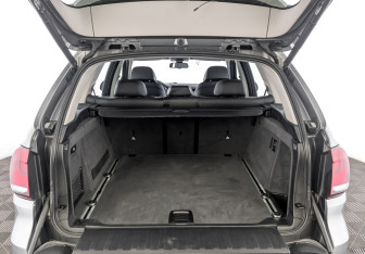 Подержанный автомобиль BMW X5 2016 года (10 фото)