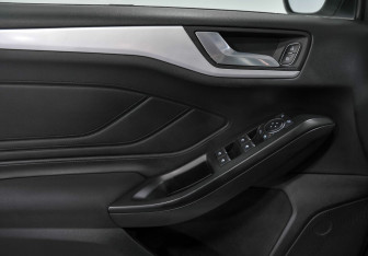 Подержанный автомобиль Ford Focus Wagon 2019 года (10 фото)