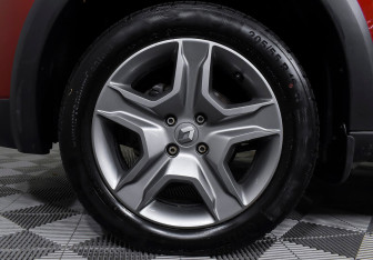 Подержанный автомобиль Renault Logan Sedan 2021 года (8 фото)