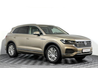 Подержанный автомобиль Volkswagen Touareg 2018 года (3 фото)