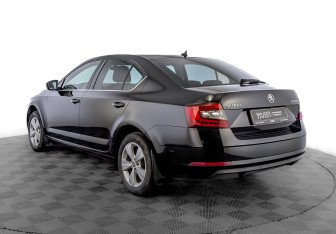 Подержанный автомобиль Skoda Octavia Liftback 2020 года (7 фото)