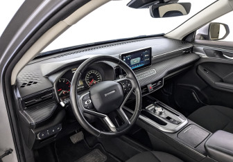 Подержанный автомобиль Haval Jolion 2021 года (15 фото)