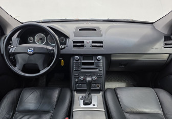 Подержанный автомобиль Volvo XC90 2011 года (11 фото)