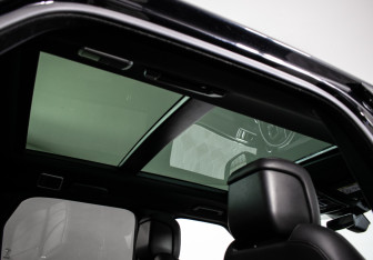 Подержанный автомобиль Land Rover Range Rover Sport 2018 года (10 фото)