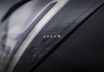 Новый Volvo XC90 2025 (3 фото)