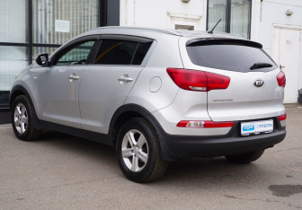Подержанный автомобиль Kia Sportage 2015 года (7 фото)