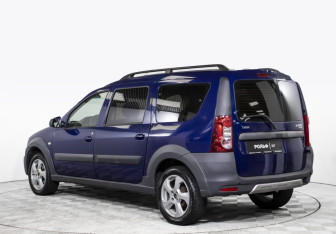 Подержанный автомобиль LADA (ВАЗ) Largus Wagon 2018 года (7 фото)