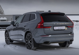 Подержанный автомобиль Volvo XC60 2019 года (9 фото)