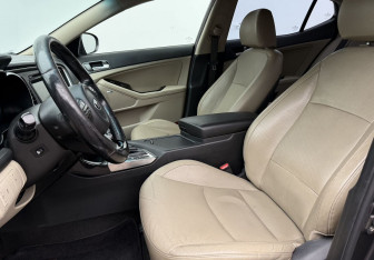 Подержанный автомобиль Kia Optima Sedan 2014 года (10 фото)