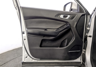 Подержанный автомобиль Chery Tiggo 4 2022 года (19 фото)