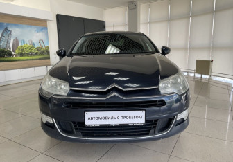 Подержанный автомобиль Citroen C5 Sedan 2010 года (2 фото)