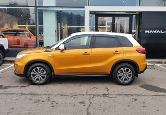 Подержанный автомобиль Suzuki Vitara 2019 года (8 фото)
