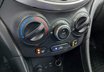 Подержанный автомобиль Hyundai Solaris Sedan 2016 года (26 фото)