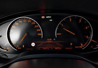 Подержанный автомобиль BMW X4 2021 года (16 фото)