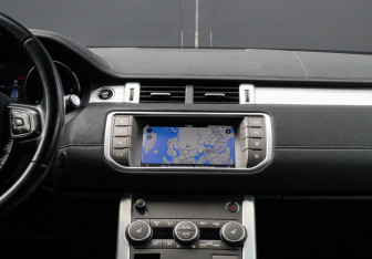 Подержанный автомобиль Land Rover Range Rover Evoque 2017 года (10 фото)