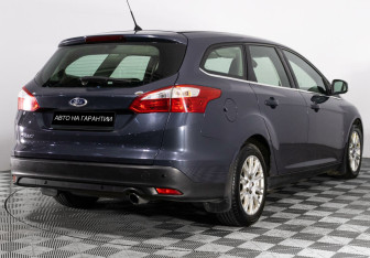 Подержанный автомобиль Ford Focus Wagon 2013 года (5 фото)