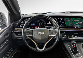 Подержанный автомобиль Cadillac Escalade Suv 2021 года (23 фото)