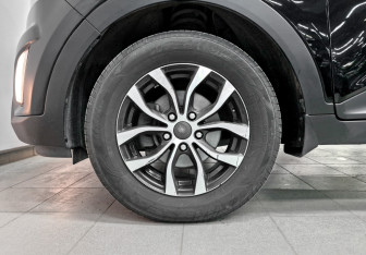 Подержанный автомобиль Hyundai Creta 2017 года (18 фото)