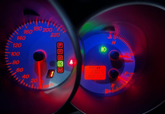 Подержанный автомобиль Mazda 3 Sedan 2008 года (12 фото)