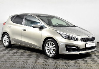 Подержанный автомобиль Kia Ceed Hatchback 2017 года (8 фото)