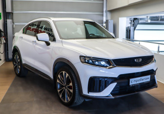 Подержанный автомобиль Geely Tugella 2022 года (3 фото)