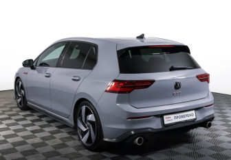 Подержанный автомобиль Volkswagen Golf GTI Hatchback 2021 года (7 фото)