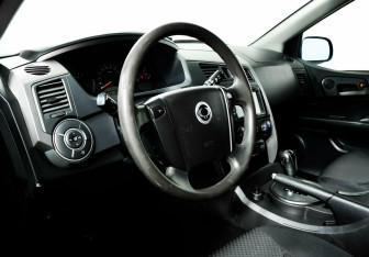 Подержанный автомобиль SsangYong Kyron 2012 года (8 фото)
