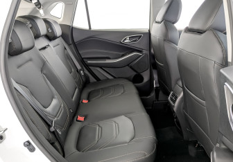 Новый Москвич 3 2025 (12 фото)