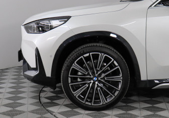 Новый BMW X1 2026 (8 фото)
