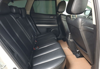 Подержанный автомобиль Mazda CX-7 2011 года (11 фото)