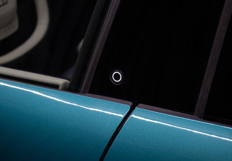 Подержанный автомобиль Zeekr X 2023 года (23 фото)