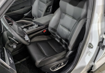 Подержанный автомобиль Geely Tugella 2023 года (20 фото)