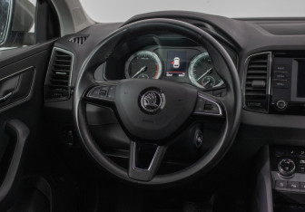 Подержанный автомобиль Skoda Karoq 2020 года (15 фото)
