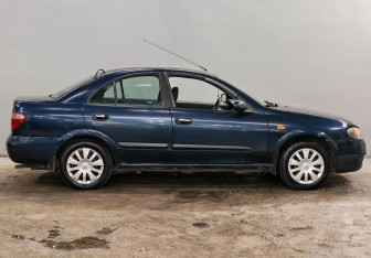 Подержанный автомобиль Nissan Almera Sedan 2006 года (4 фото)