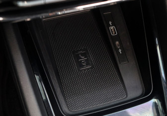 Подержанный автомобиль Skoda Octavia Liftback 2024 года (21 фото)