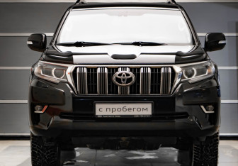 Подержанный автомобиль Toyota Land Cruiser Prado 2020 года (2 фото)