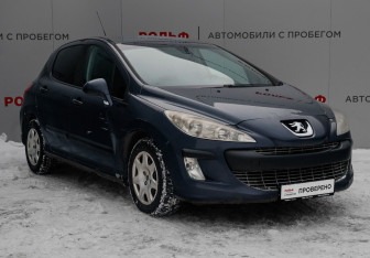 Подержанный автомобиль Peugeot 308 Hatchback 2009 года (3 фото)
