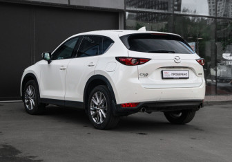 Подержанный автомобиль Mazda CX-5 2021 года (6 фото)