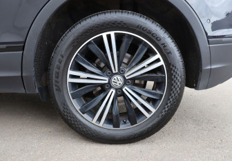 Подержанный автомобиль Volkswagen Tiguan 2018 года (9 фото)